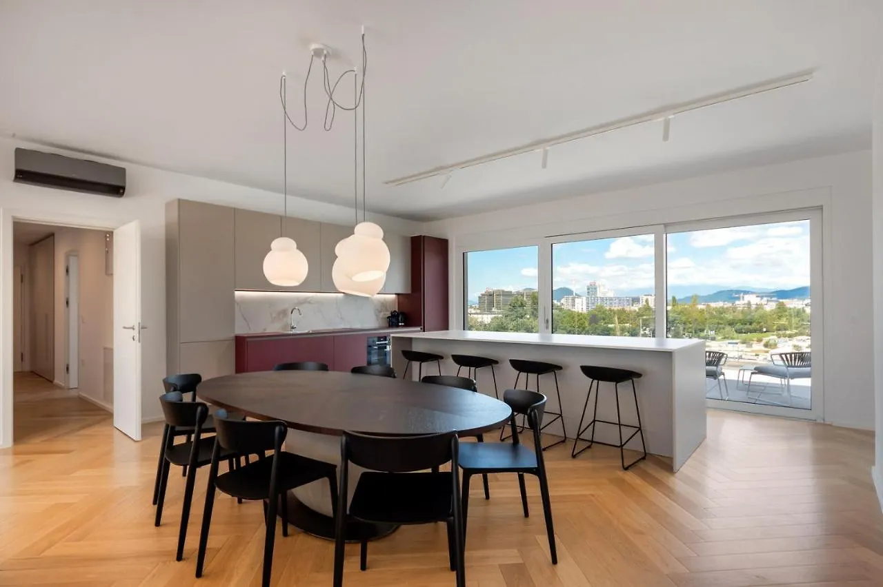 Modern Three-Bedroom Residence Masarykova With Private Parking Ljubljana 0*,