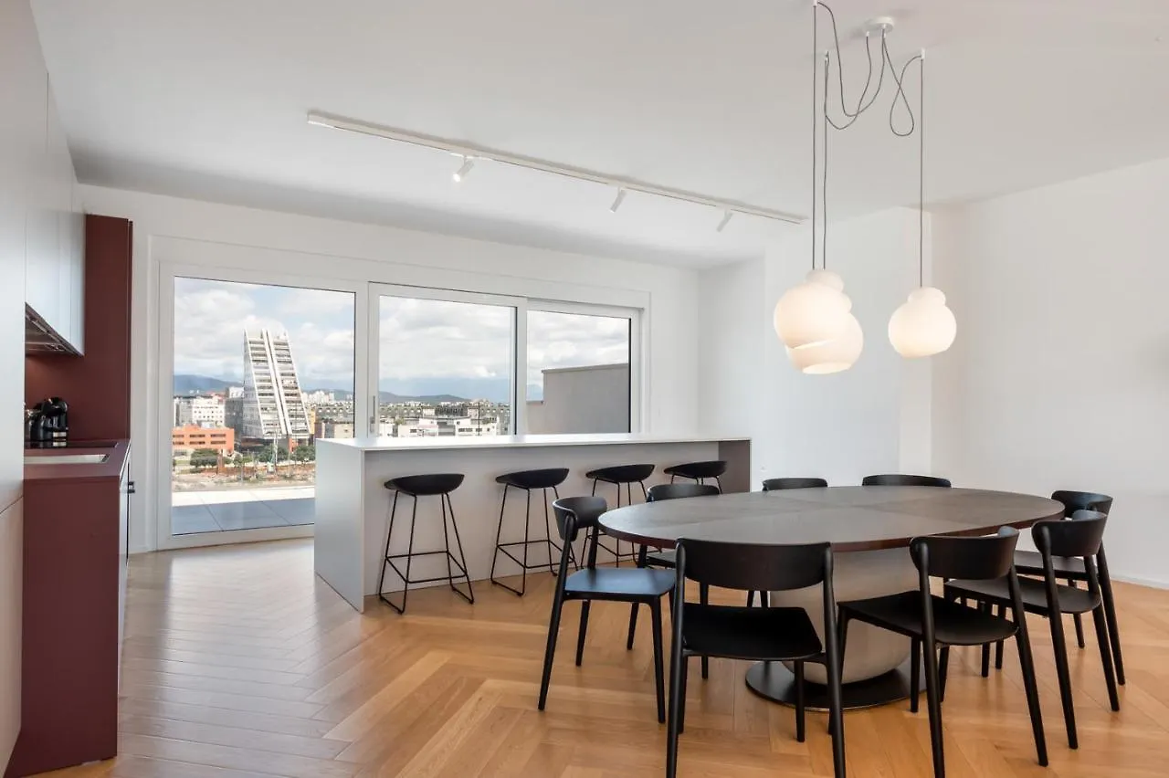 Modern Three-Bedroom Residence Masarykova With Private Parking location