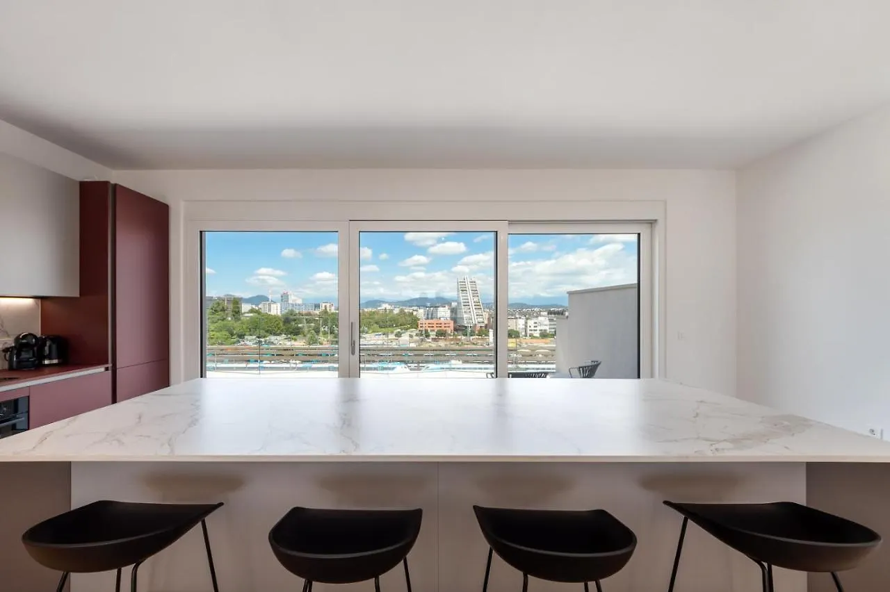 Apartment Modern Three-Bedroom Residence Masarykova With Private Parking Ljubljana